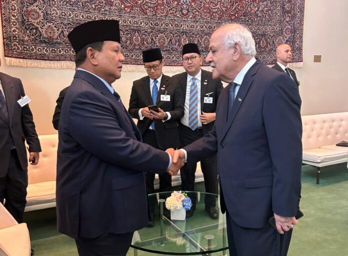 Presiden Prabowo dan Riyad Mansour