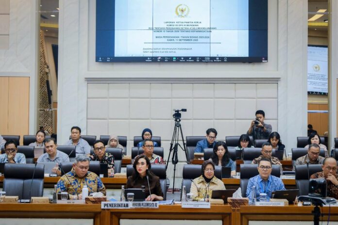 Menteri Pariwisata Widiyanti