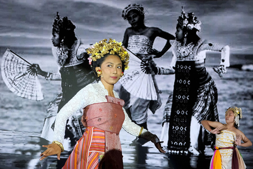 Pameran Art & Bali 2025 menggelar berbagai produk kesenian dan karya seni instalasi, di Tabanan, Bali, Jumat (12/9).