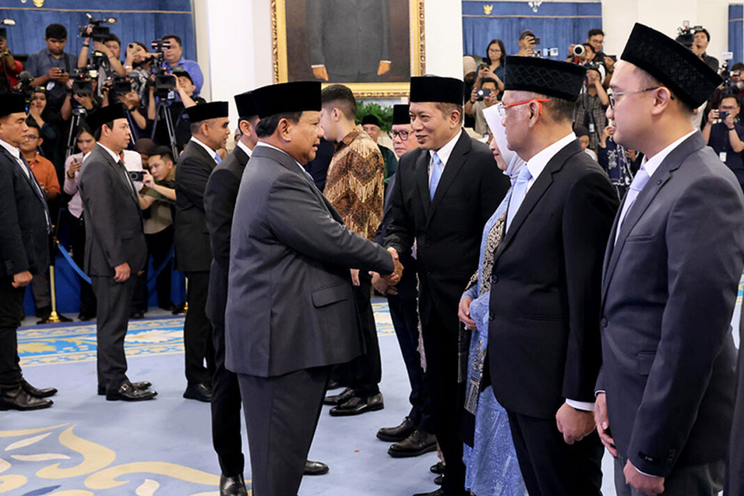 Presiden Prabowo Subianto melantik Menteri dan Wakil Menteri (Wamen) baru Kabinet Merah Putih (KMP), di Istana Negara, Jakarta, Senin (8/9).
