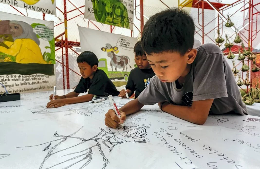 Pembukaan Festival Kebudayaan Yogyakarta 2025 di Lapangan Desa Logandeng, Plembon Kidul, Kapanewon Playen, Gunungkidul, Sabtu (11/10).