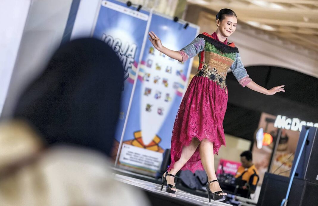 Festival Jogja Ekraf Week 2025, di Atrium Rama, Sleman City Hall, Sleman, Yogyakarta, Jumat (24/10).