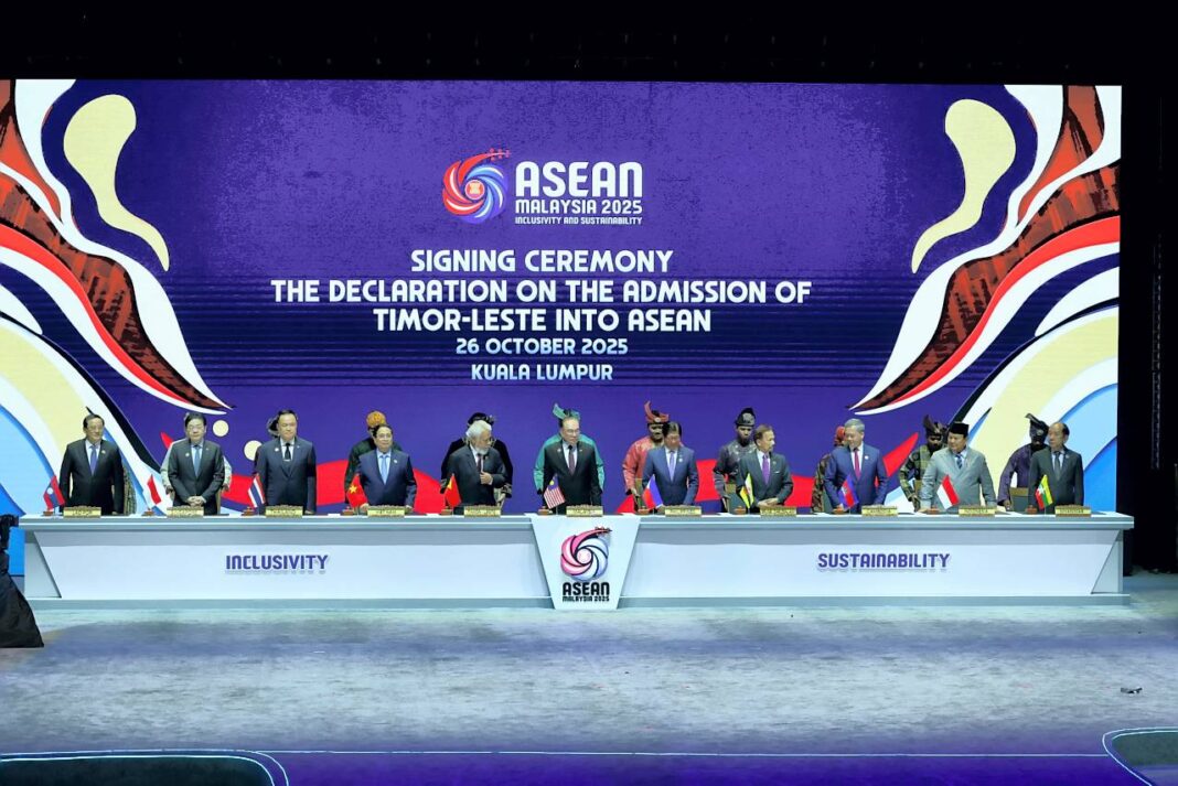 Presiden Prabowo Subianto menghadiri upacara pembukaan Konferensi Tingkat Tinggi (KTT) Ke-47 ASEAN, di Kuala Lumpur Convention Centre (KLCC)< Kuala Lumpur, Malaysia, Minggu (26/10).