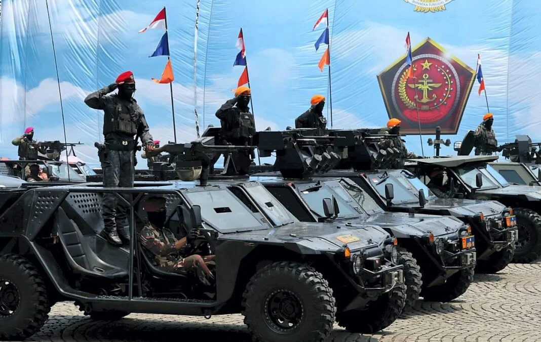 Presiden Prabowo Subianto menghadiri Upacara HUT ke-80 TNI, di Silang Monas, Jakarta, Minggu (5/10).