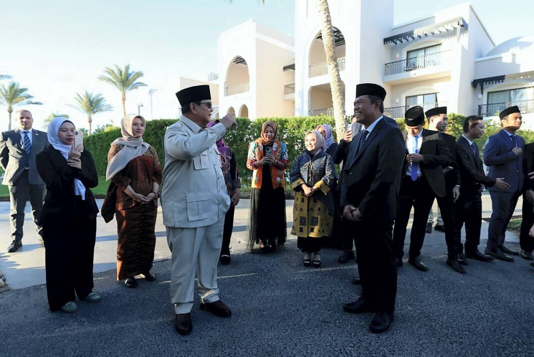 Presiden Prabowo Subianto tiba di Bandar Udara Internasional Sharm El-Sheikh, Republik Arab Mesir, Senin (13/10).