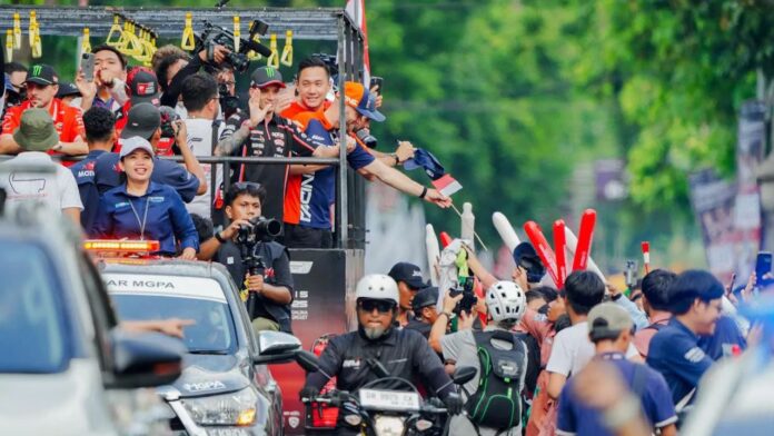 Riders Parade