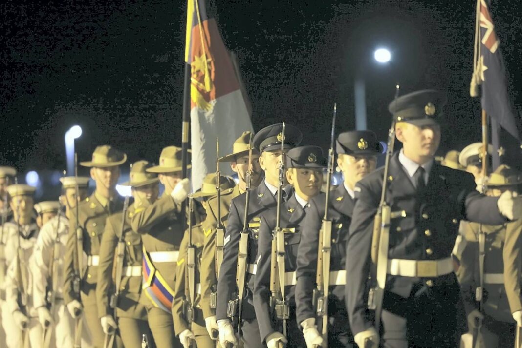 Presiden Prabowo Kembali ke Tanah Air dari Australia Presiden Prabowo Subianto bertolak kembali ke Tanah Air usai kunjungan kenegaraannya di Sydney, Australia, Rabu (12/11).