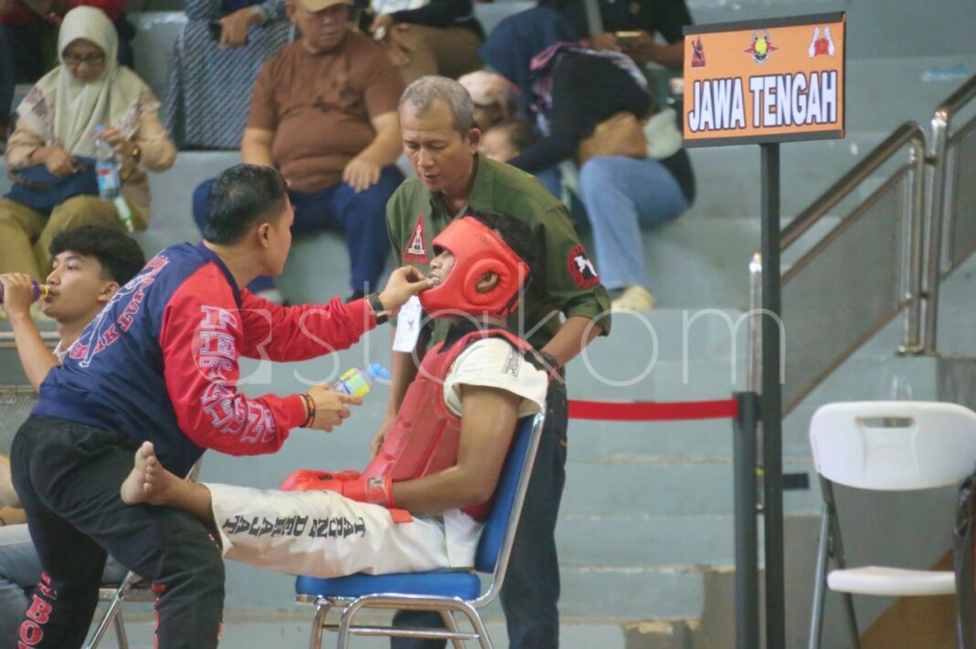 Kejuaraan Nasional (Kejurnas) Pelajar Tarung Derajat Kemenpora Tahun 2025, di GOR Pajajaran, Kota Bandung, Jawa Barat, Sabtu (6/12).