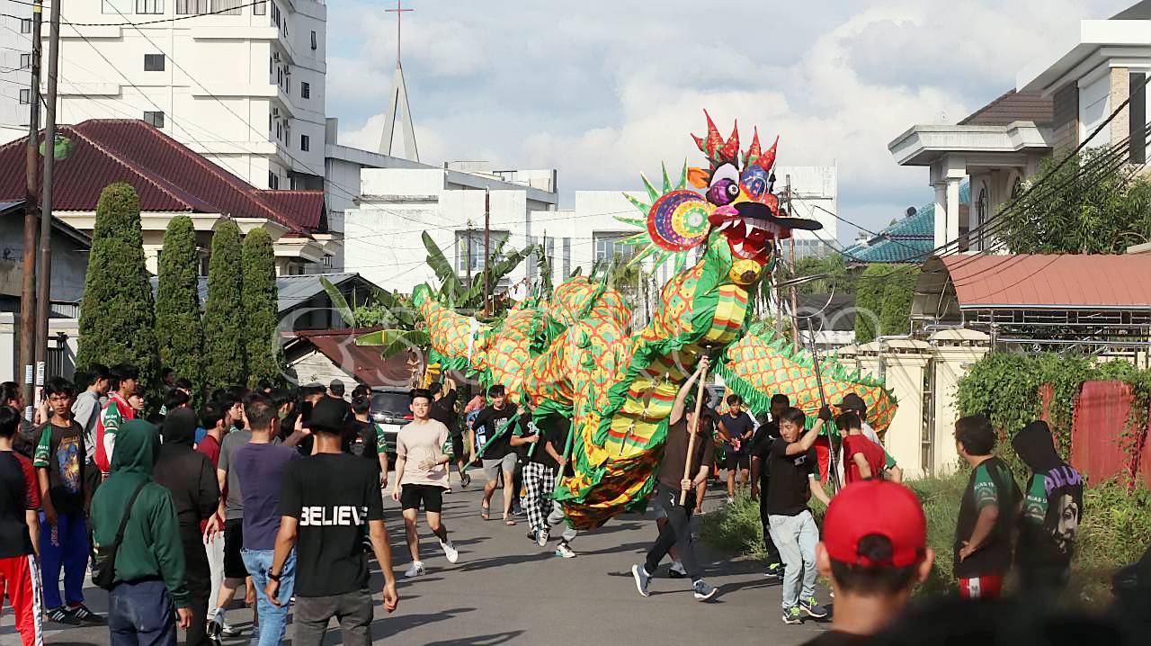 Latihan Naga Jelang Cap Go Meh di Pontianak Latihan kelompok naga Mitra Bhakti jelang perayaan Cap Go Meh di Pontianak