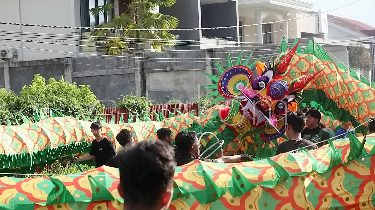 Latihan Naga Jelang Cap Go Meh di Pontianak Latihan kelompok naga Mitra Bhakti jelang perayaan Cap Go Meh di Pontianak