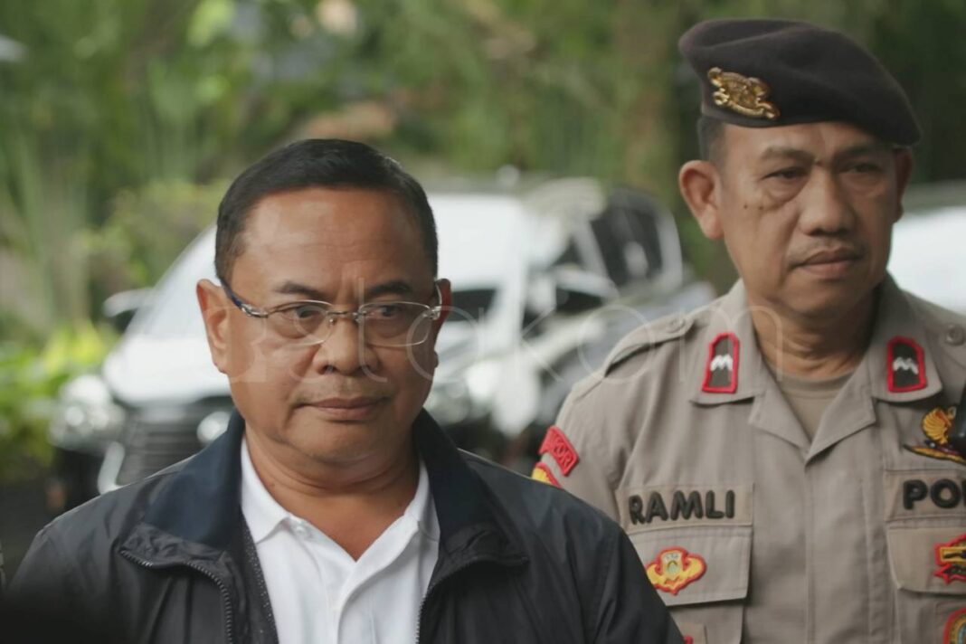 KPK Periksa Bupati Pati Sudewo Bupati Pati Sudewo tiba di Gedung KPK pasca terjaring OTT.
