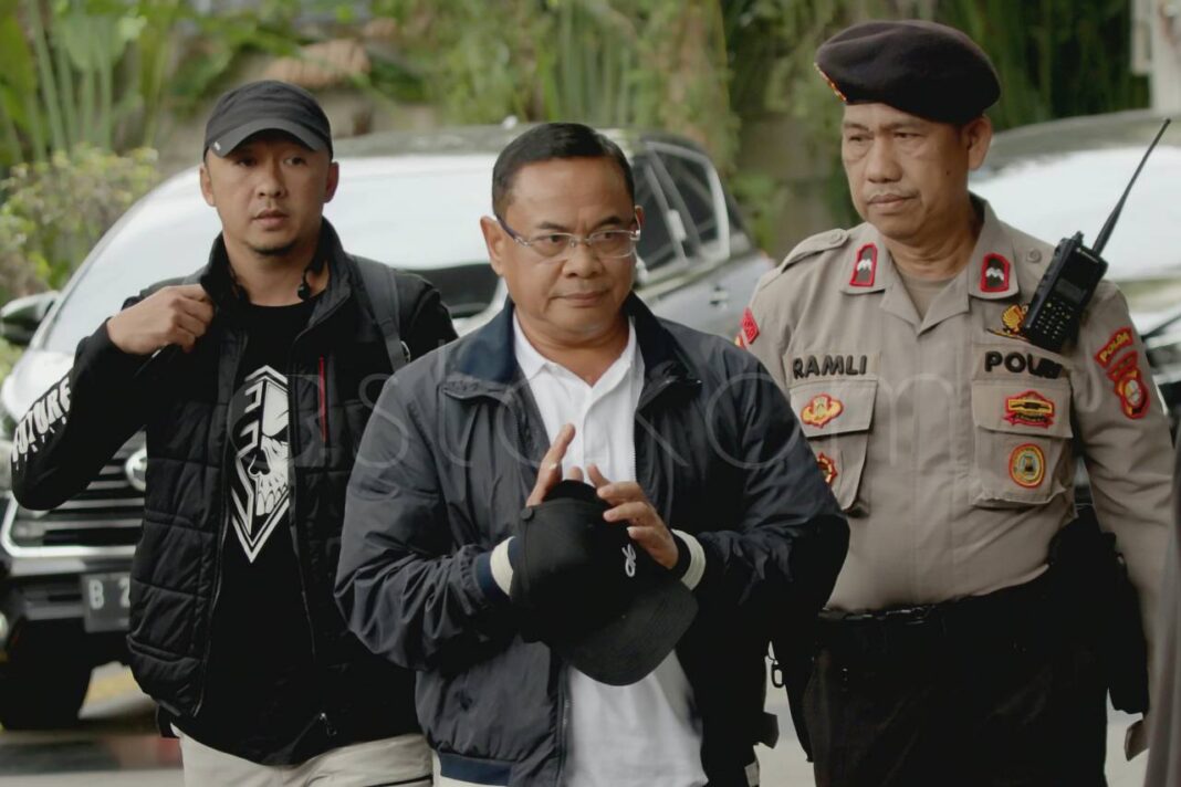 KPK Periksa Bupati Pati Sudewo Bupati Pati Sudewo tiba di Gedung KPK pasca terjaring OTT.