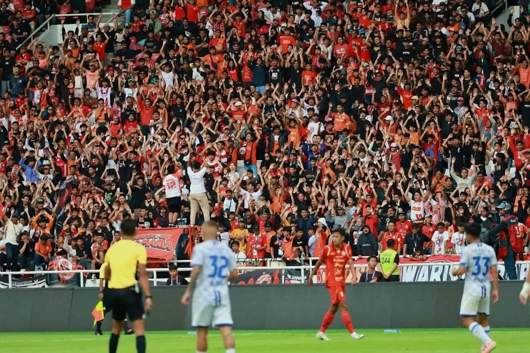 Pertandingan Persija Jakarta vs Persijap Jepara di SUGBK Jakarta.