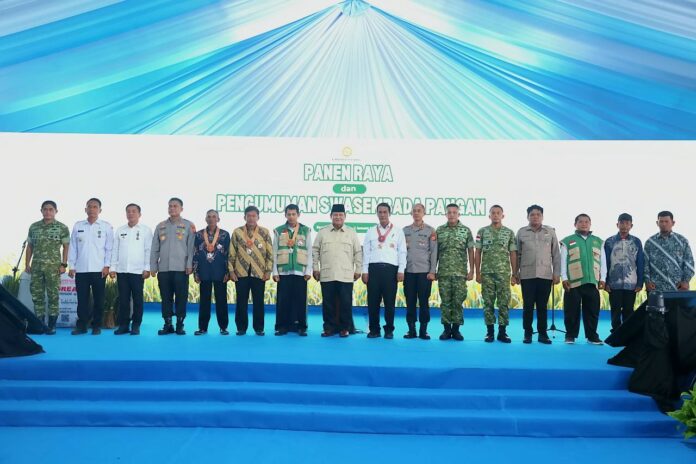 Presiden Prabowo Hadiri Panen Raya dan Umumkan Swasembada Beras Nasional