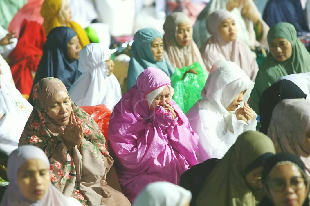 Ribuan Jamaah Hadiri Mujahadah Kubro Harlah Abad NU