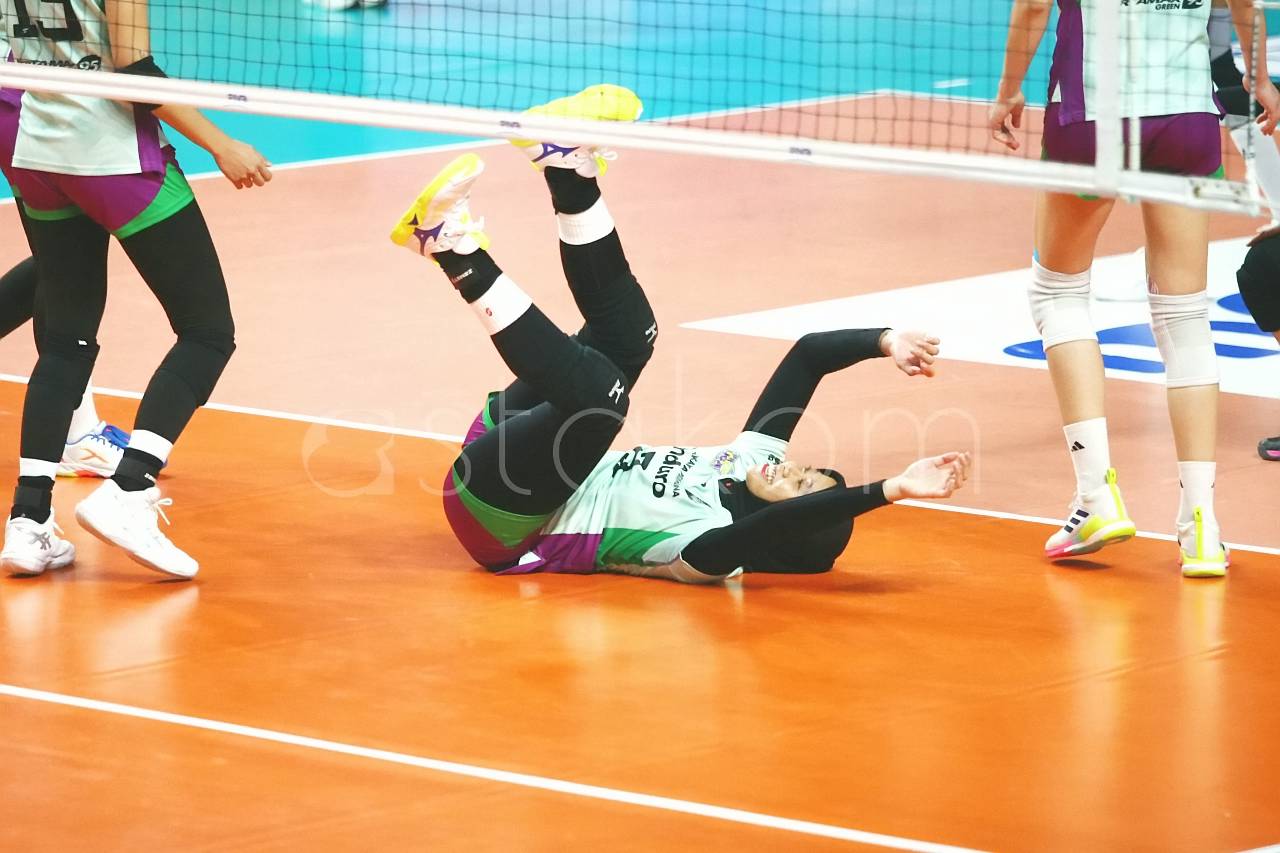 Aksi Jakarta Pertamina Enduro Putri Proliga 2026 Seri Malang