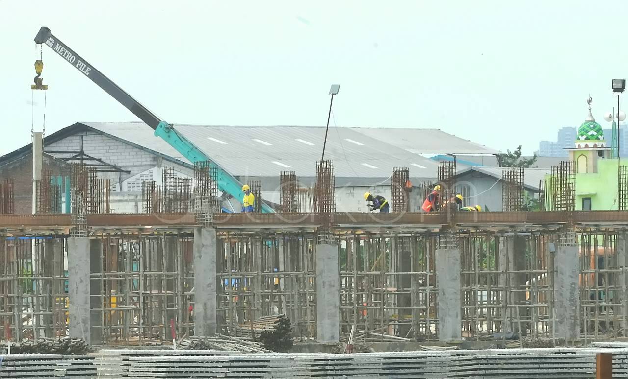 Progres pembangunan gedung Sekolah Rakyat di Kedung Cowek Surabaya